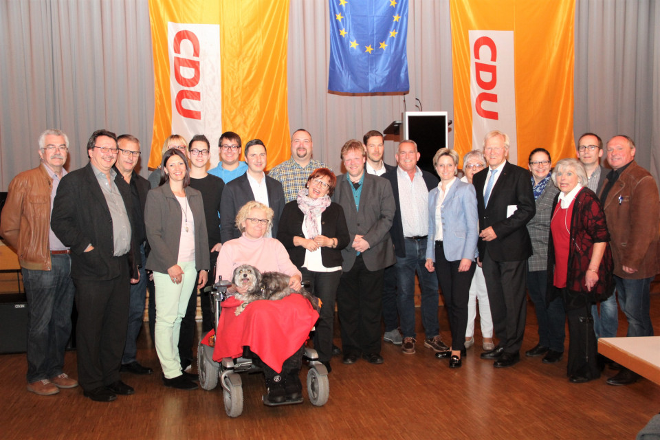 Der Bisinger Ortsverband stellte sich noch zum Gruppenbild mit Ministerin Hoffmeister-Kraut und Heinrich Haasis